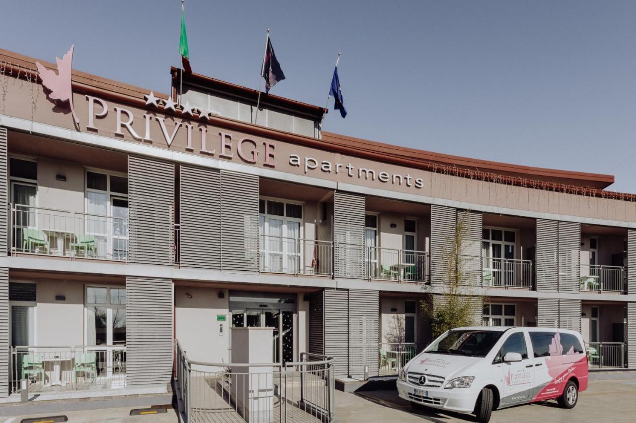 Privilege Apartments Vimercate Exteriör bild