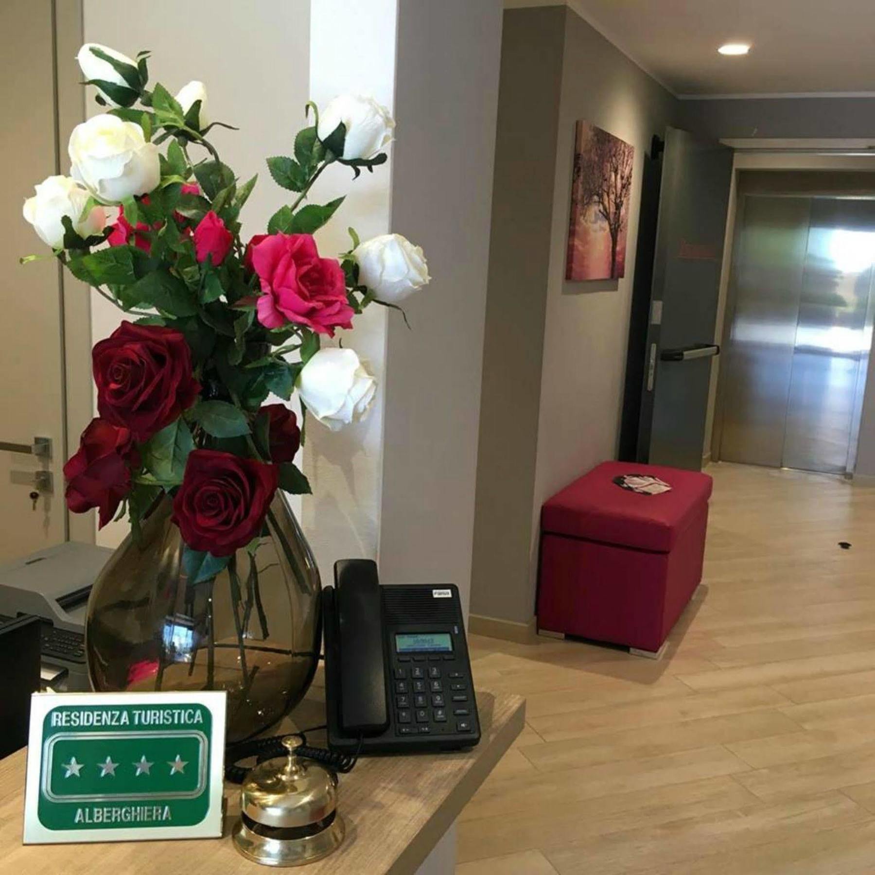 Privilege Apartments Vimercate Exteriör bild